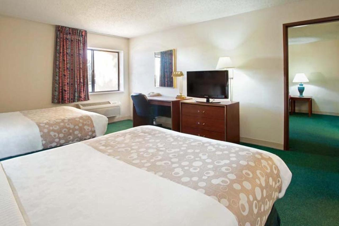 Norwood Inn & Suites Indianapolis East Post Drive Esterno foto