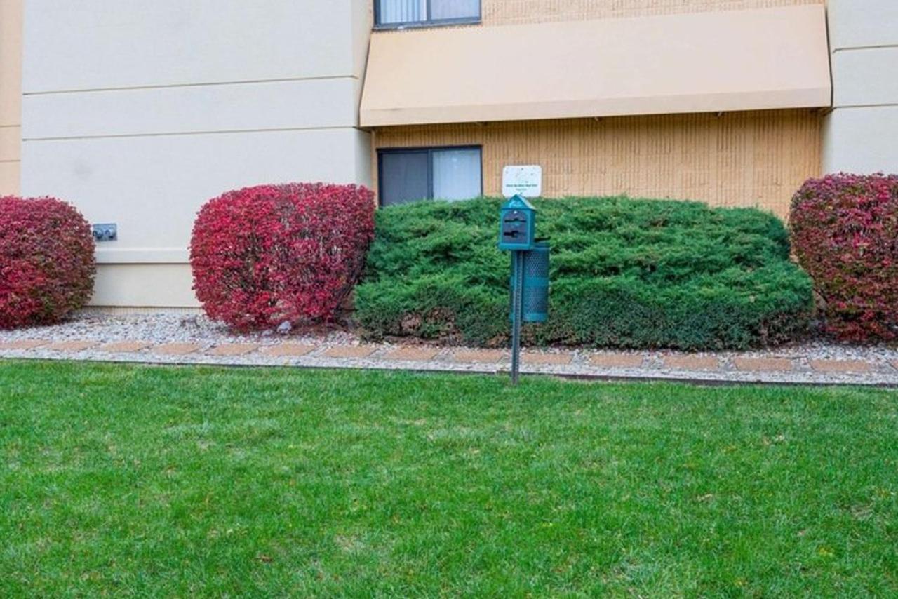 Norwood Inn & Suites Indianapolis East Post Drive Esterno foto